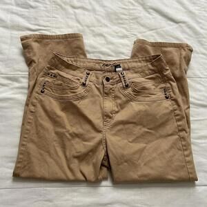Y2K Tan capri pants with studded belt loop and pocket scoop details Size 10